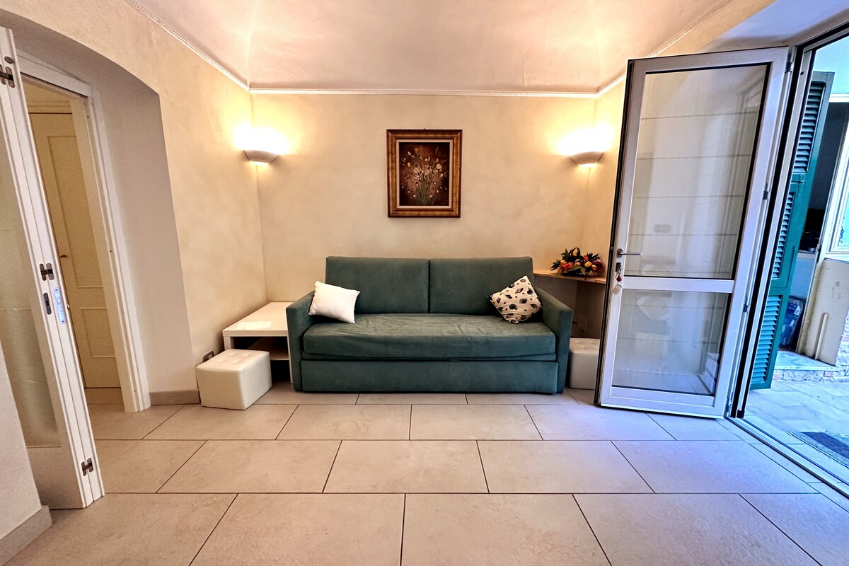 Top performing Airbnb: The Compass Rose in Finale Ligure