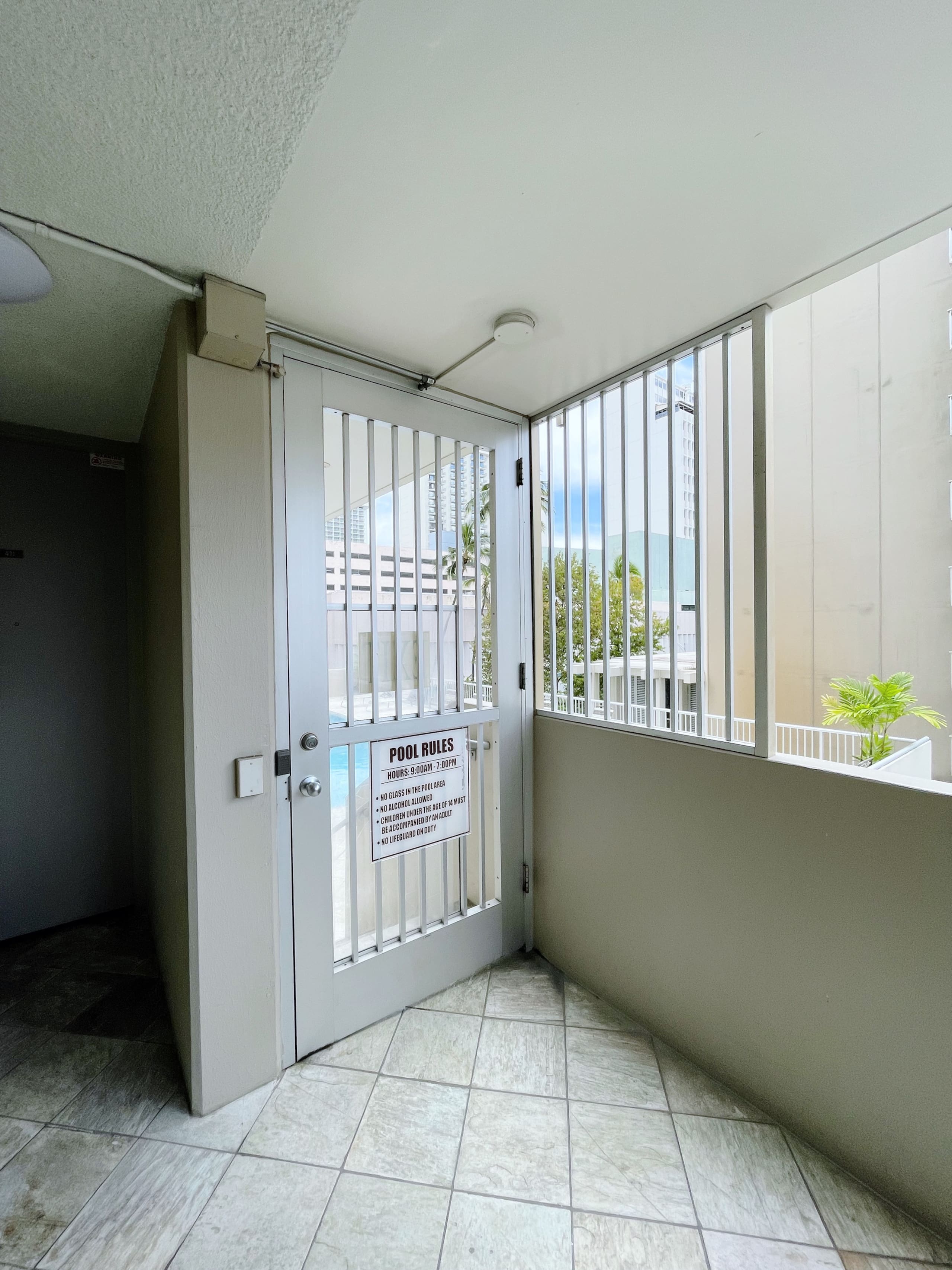 Condo in Honolulu · ★4.96 · Studio · 1 bed · 1 private bath - Image 20