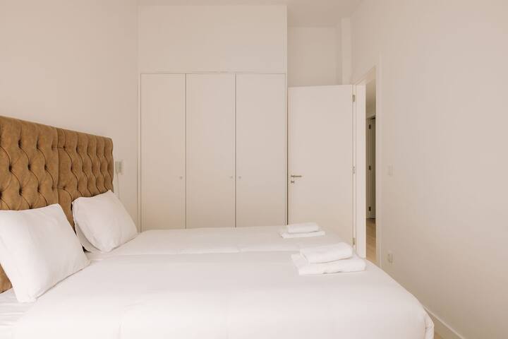 Three bedroom with terrace gallery image 3