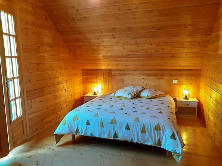 Dhoma e gjumit 2 - Kati