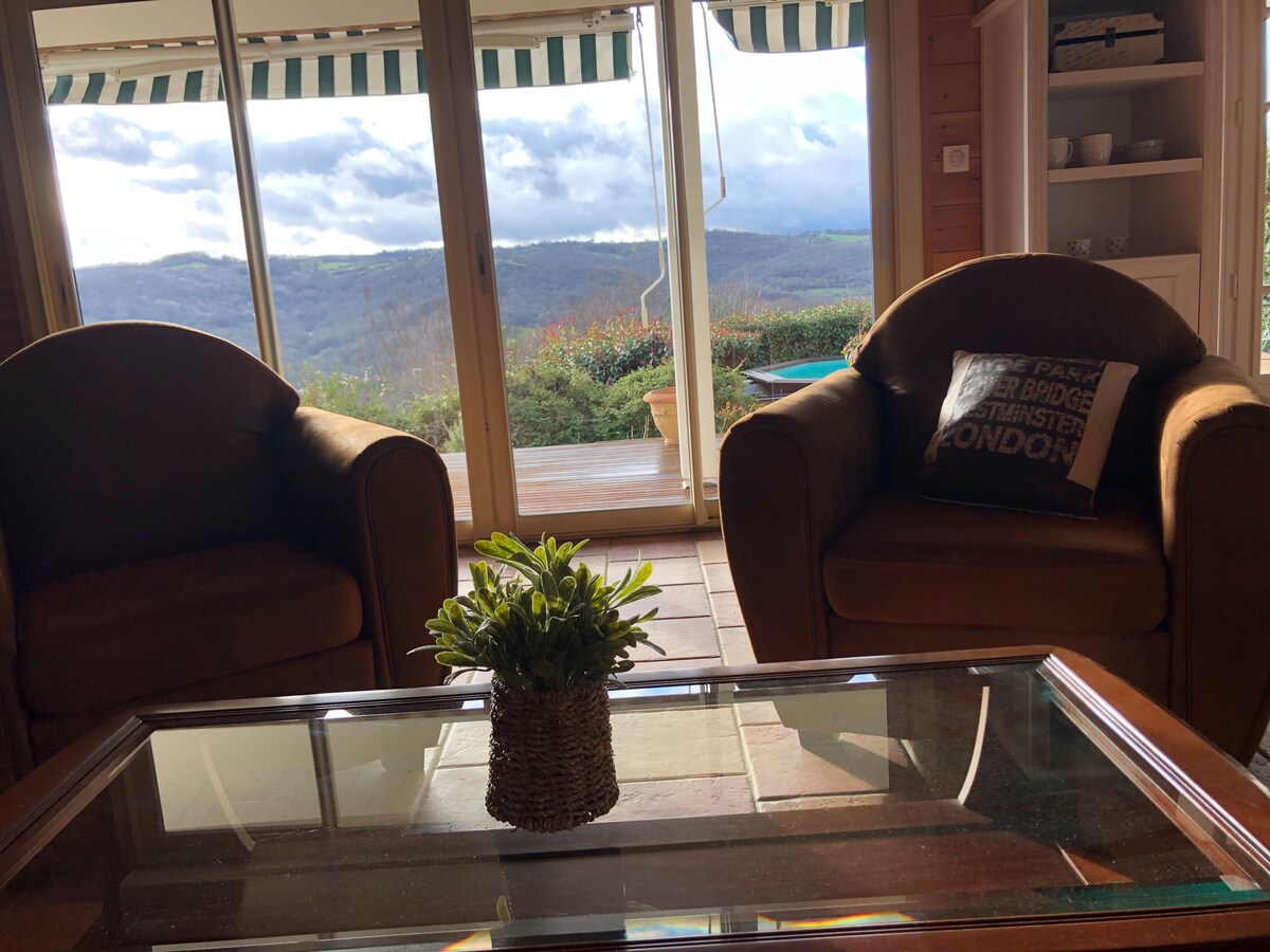 Top Airbnb: Chalet du Plantou in Corrèze