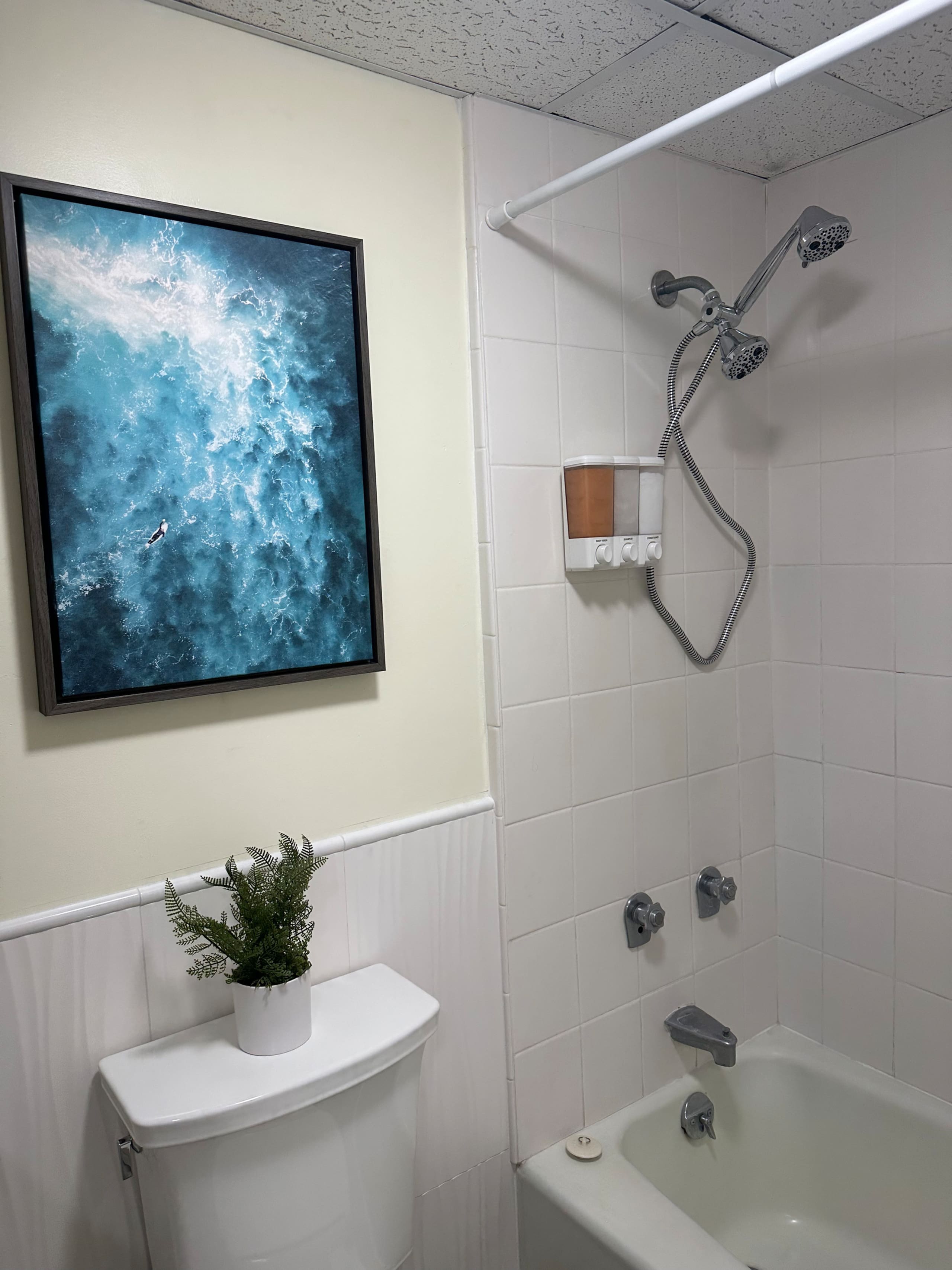 Welcoming Waikiki apt sleeps 6 FREE parking - Image 23