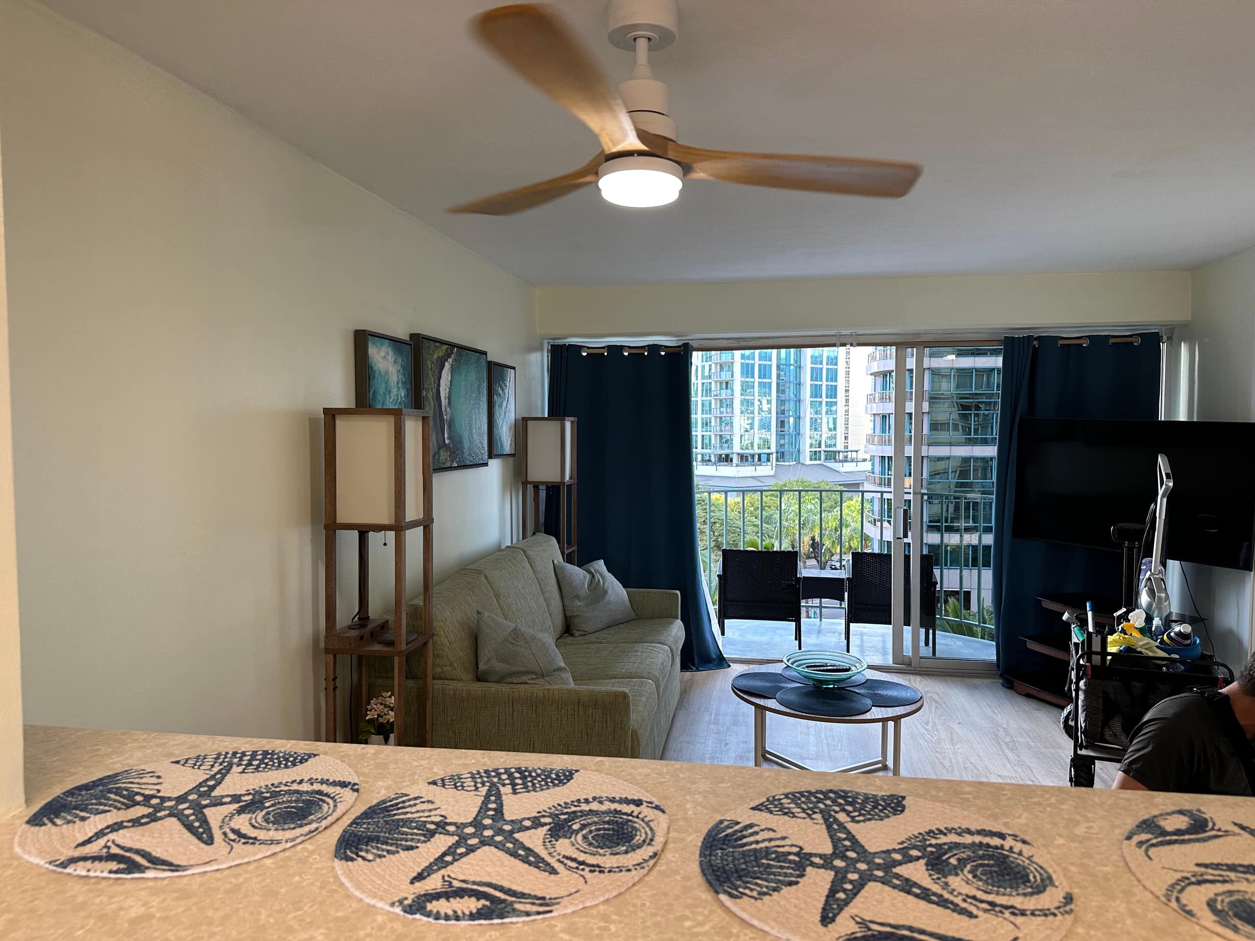 Welcoming Waikiki apt sleeps 6 FREE parking - Image 3