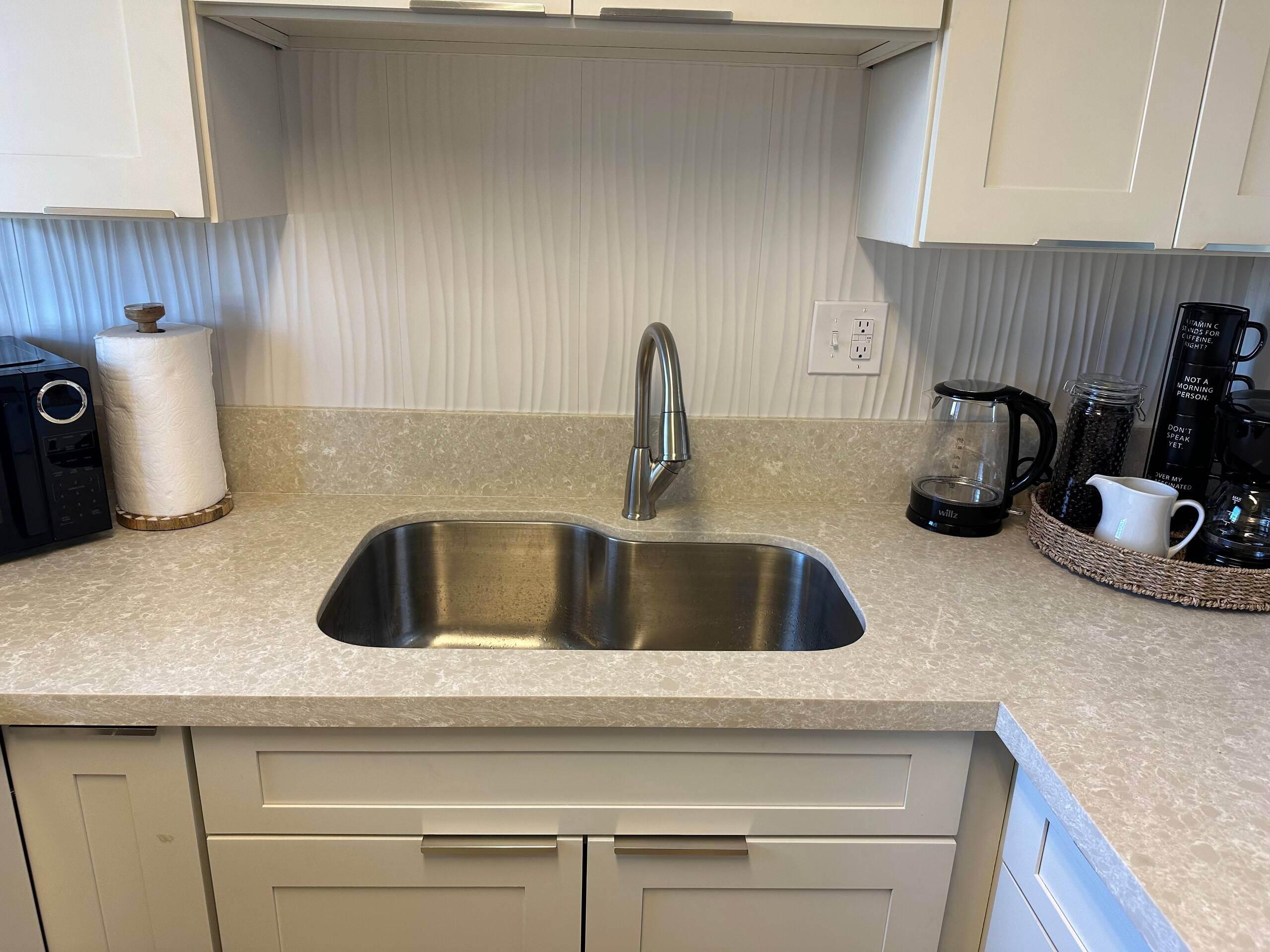 Welcoming Waikiki apt sleeps 6 FREE parking - Image 18