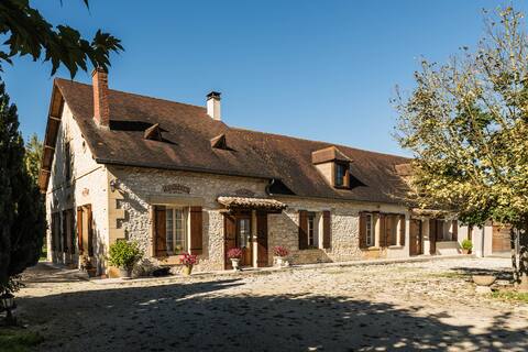 Grand Gîte à la ferme en Périgord