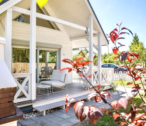 Luxurious, Seaside Gem