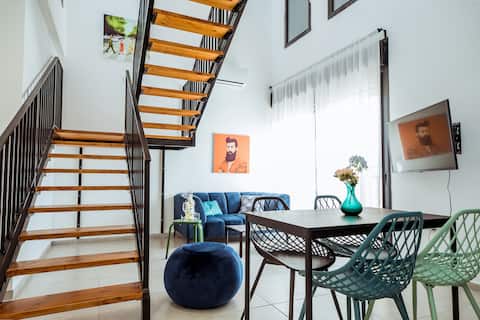 Huge City Center Duplex 3 bedrooms APT