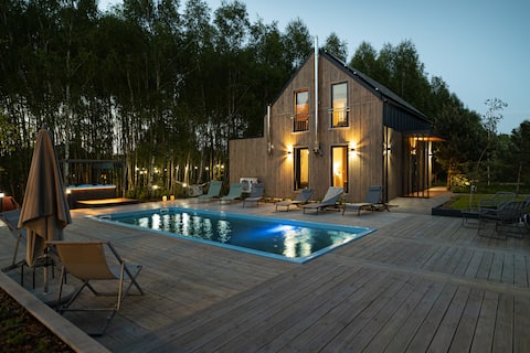 Successful Airbnb property: Between the Birches/Mustard House in Gmina Choczewo