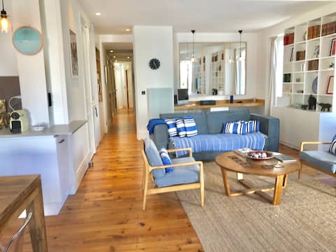 Popular Airbnb listing: Côte des Basques Apartment in Biarritz