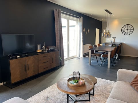 Successful Airbnb property: Luxury chalet at Holiday Park de Zeeuwse Parel. in Scherpenisse