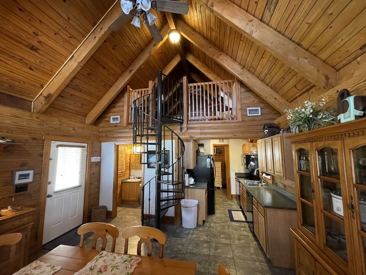 Full kitchen image 1
