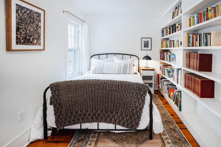 Upstairs Library Bedroom
