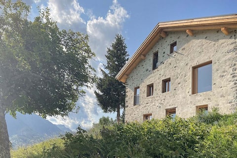 Casa Tie – Space, comfort, garden & stunning views