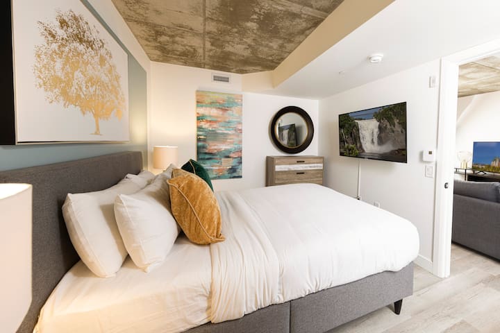 The Citadel | 2 Parking | Pool & BBQ | Office & AC