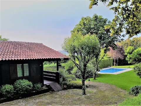 Spacious and quiet wooden house. Centro de Galicia