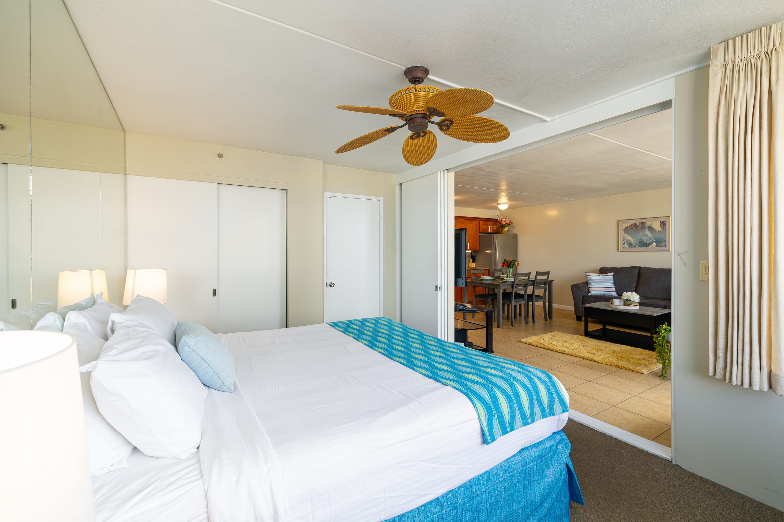 Condo in Honolulu · ★4.91 · 1 bedroom · 2 beds · 1 private bath - Image 14