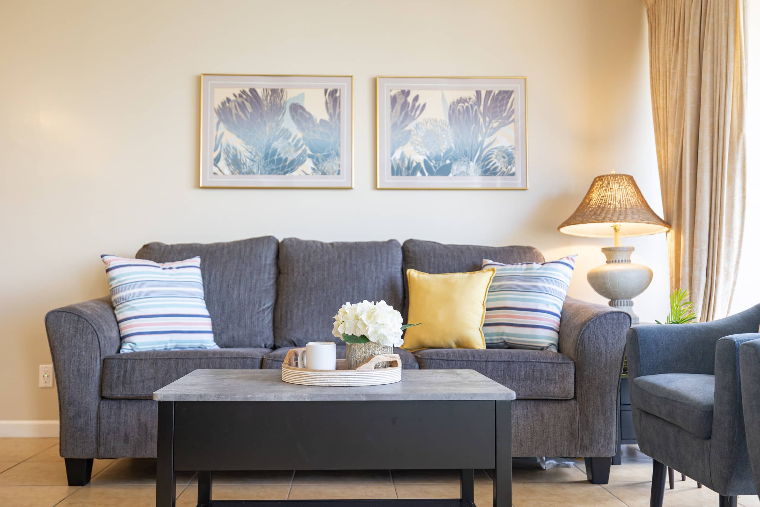 Condo in Honolulu · ★4.91 · 1 bedroom · 2 beds · 1 private bath - Image 3