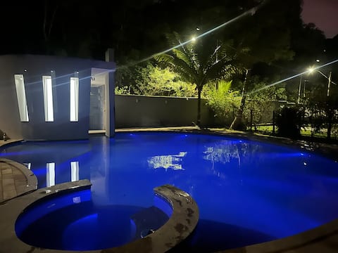 House in Santa Cruz and en-suite with pool 
 4 Bedroom