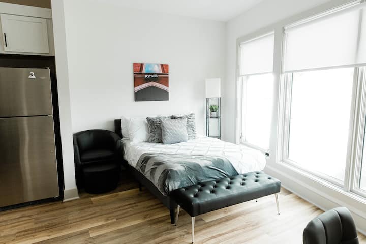 Contemporary Comfort - 2 Miles To Broadway - Nashville, TN