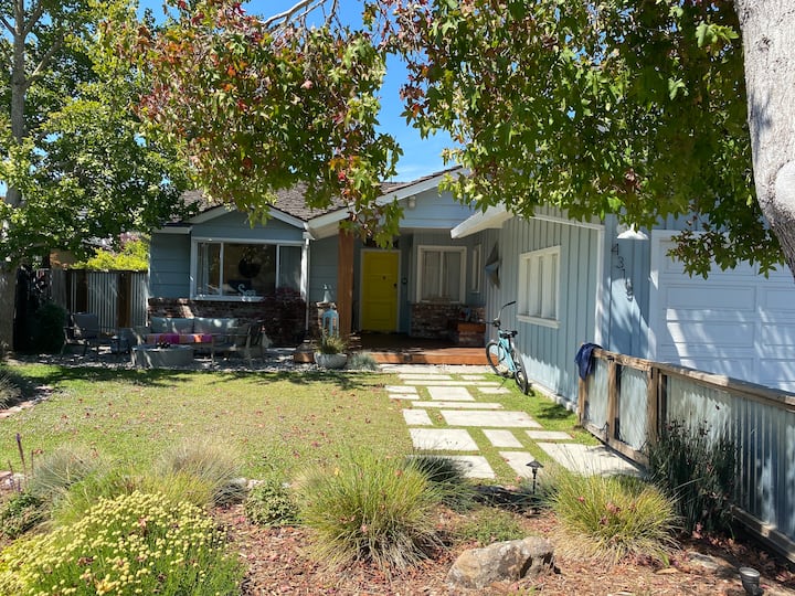 Charming Capitola Beach House Houses for Rent in Santa Cruz