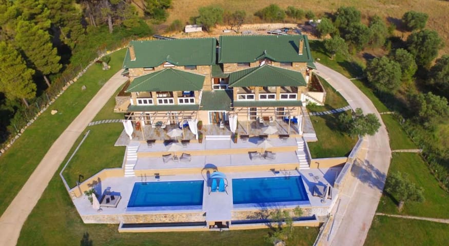 All In Luxury Services managed Airbnb listing 1