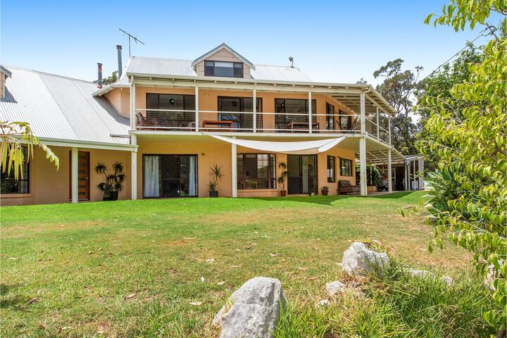 Bush lake logfire sauna retreat Mandurah gallery image 2