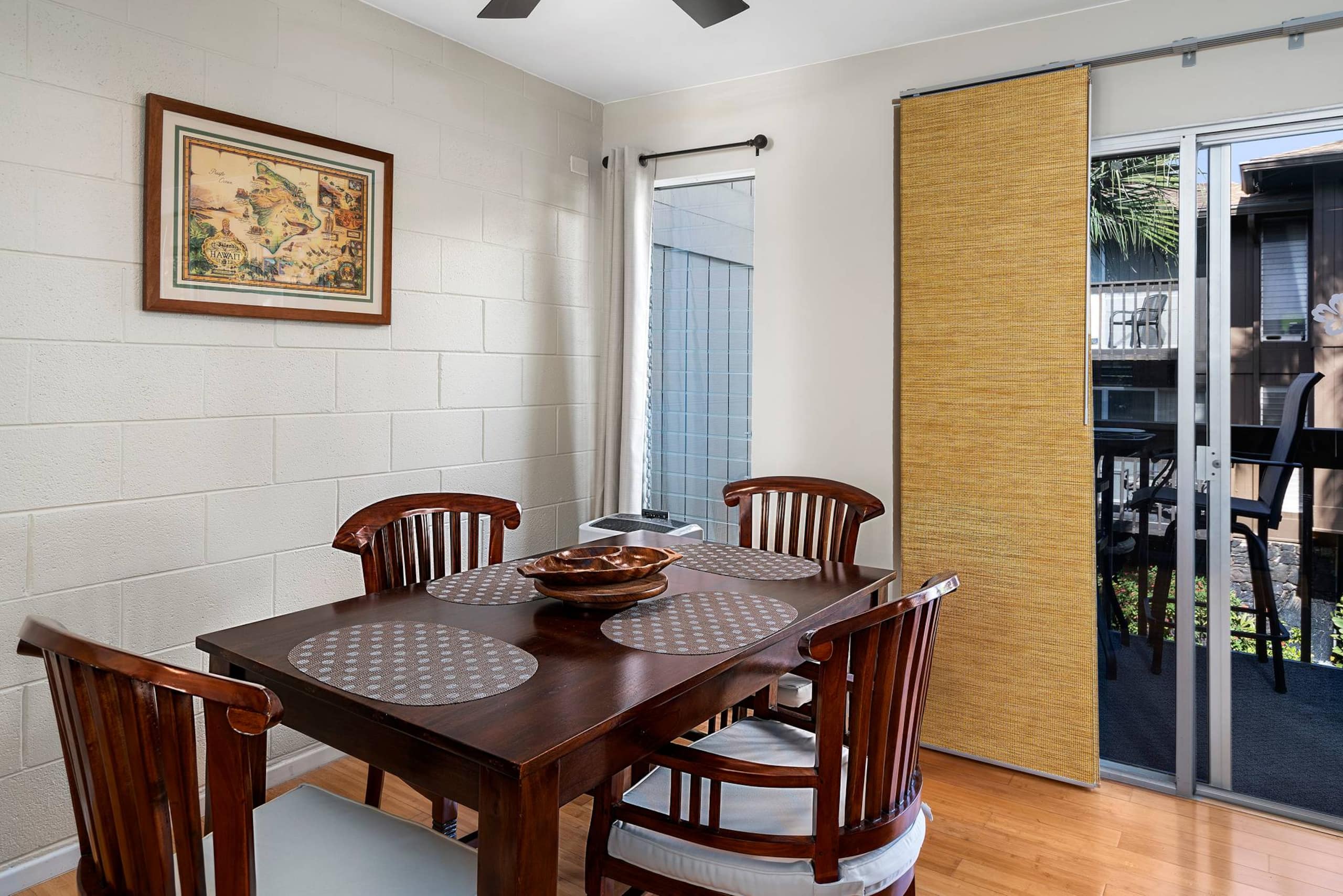 Condo in Kailua-Kona · ★5.0 · 1 bedroom · 2 beds · 1.5 private baths - Image 9