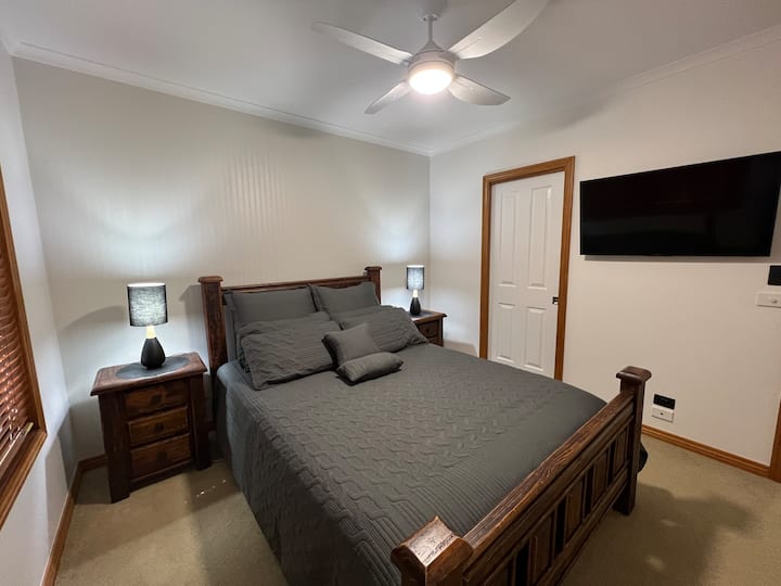 Საწოლი 15 × 203 სმ