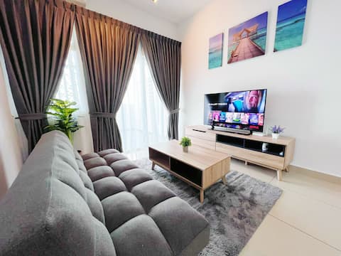 Meridin bayvue, big balcony near MMHE, Netflix