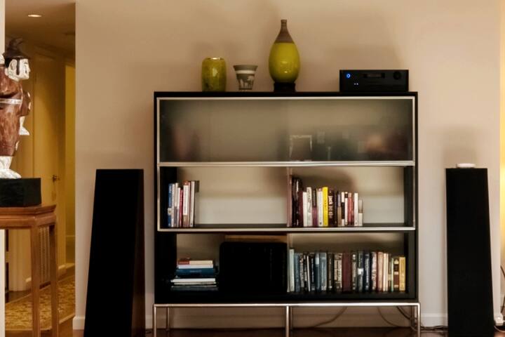 Modern & Clean, Must Love Indoor/Outdoor Living gallery image 5