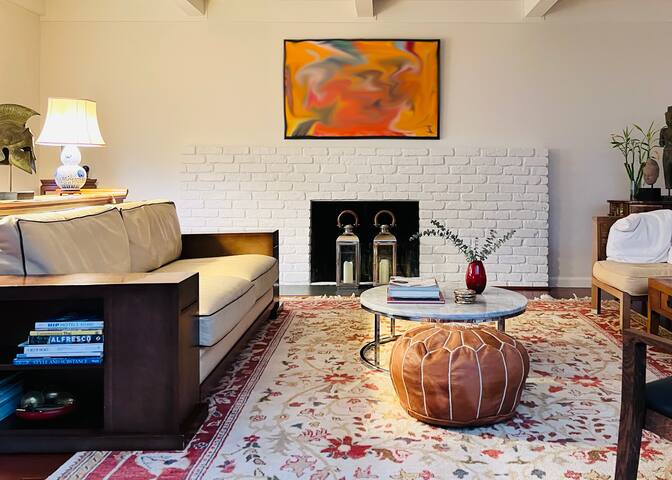 Modern & Clean, Must Love Indoor/Outdoor Living gallery image 2