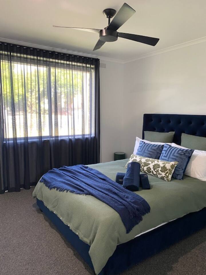 غرفة النوم 2