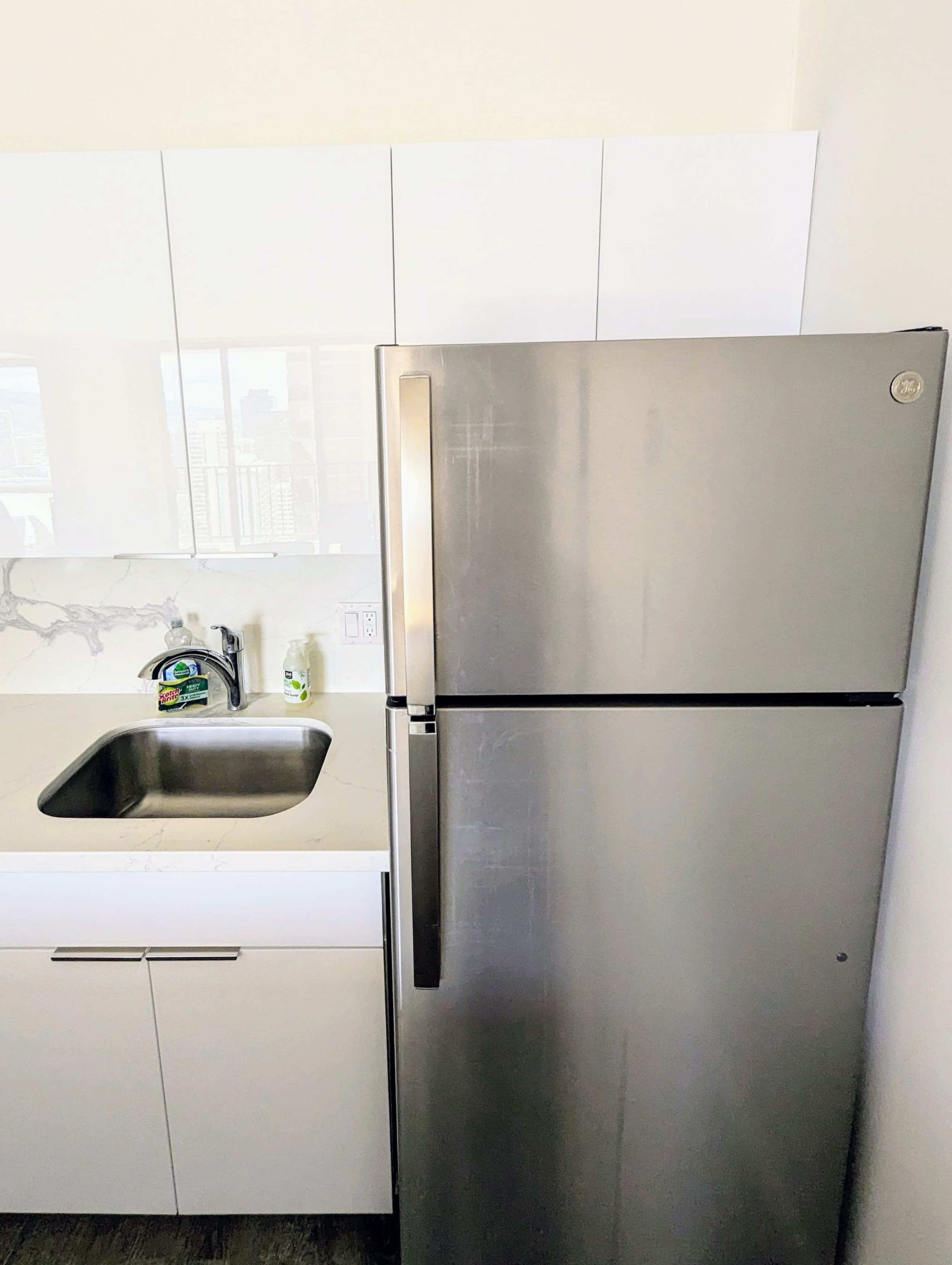 32th FL Lovely Ocean View w/ FREE parking - Image 8