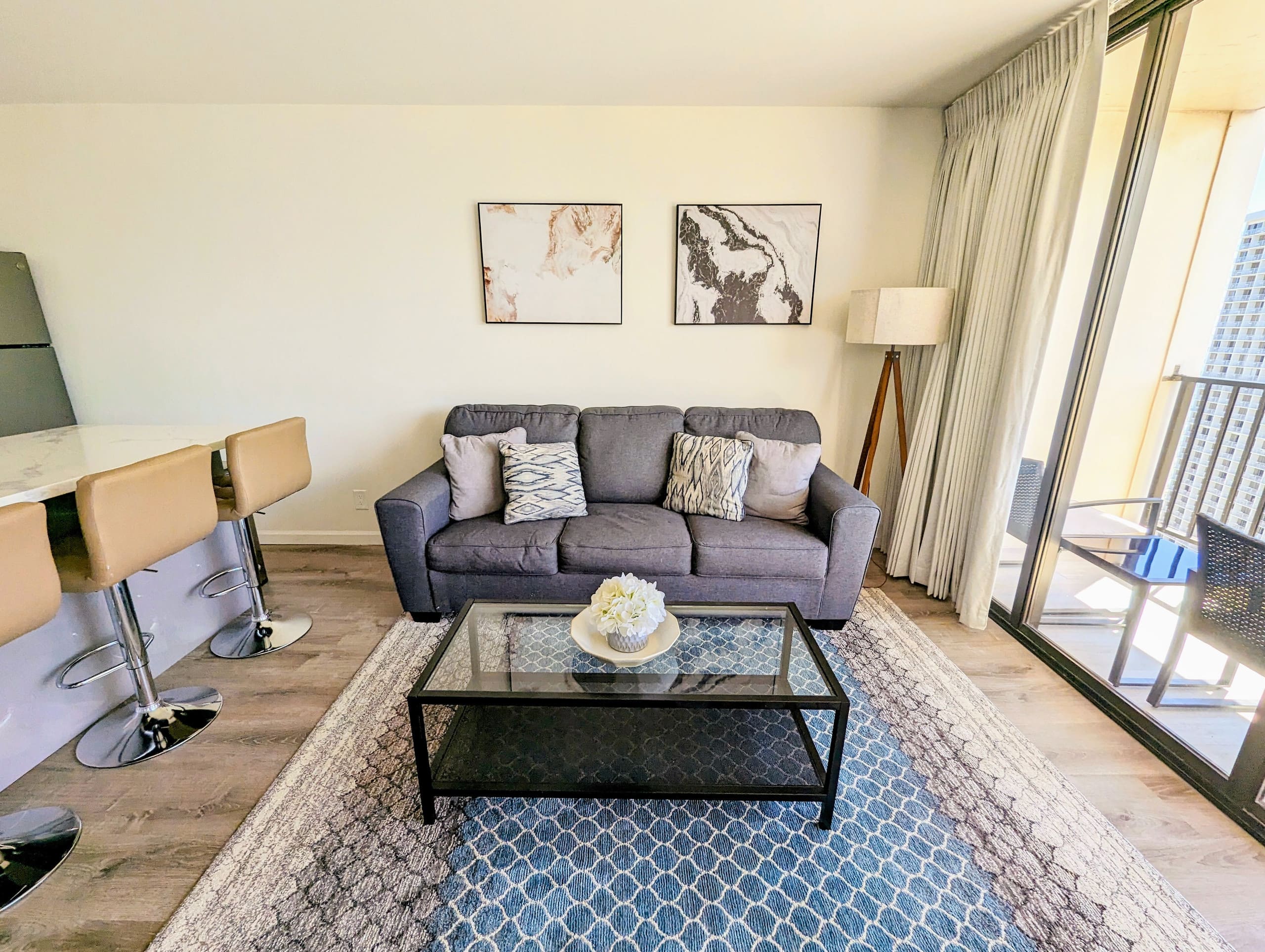 32th FL Lovely Ocean View w/ FREE parking - Image 3