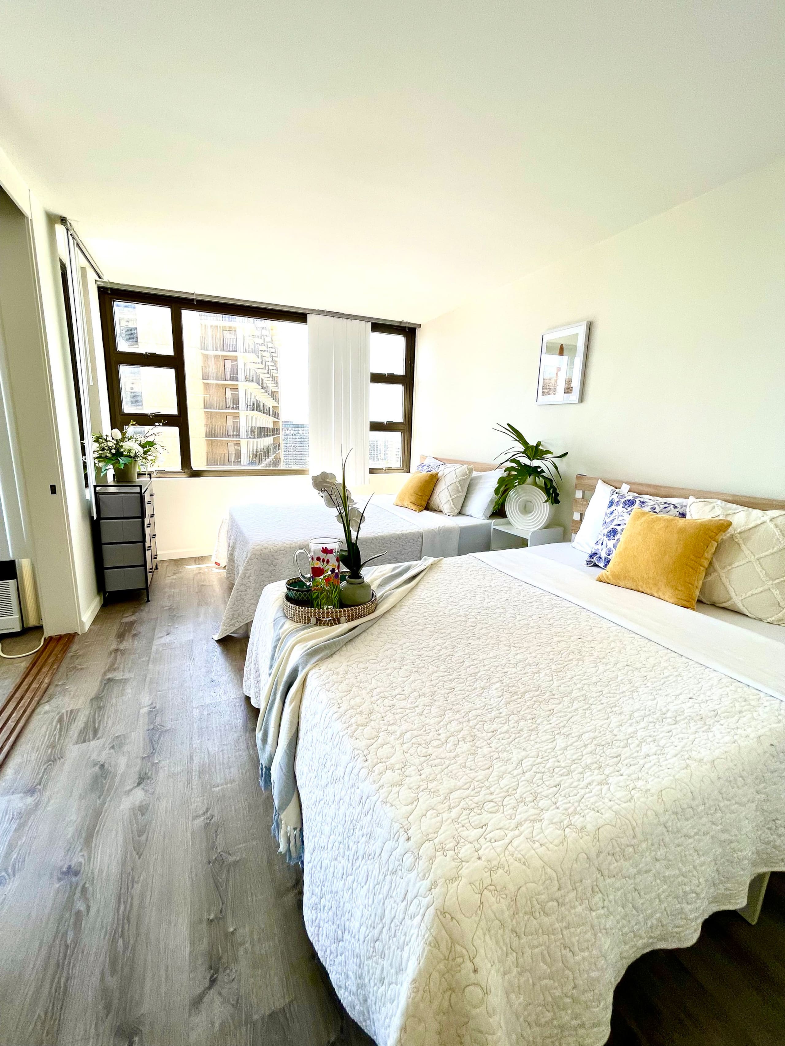32th FL Lovely Ocean View w/ FREE parking - Image 11
