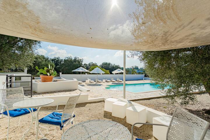 Modern 3 bed Villa, large pool, BBQ, petanque gallery image 3