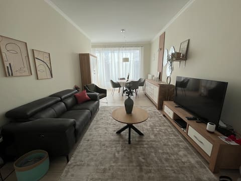 2 bedrooms fully equip apartment garage parking