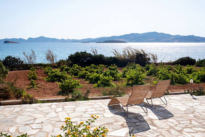 Seaside Dream Villa, Waterfront Villa in Paros gallery image 3