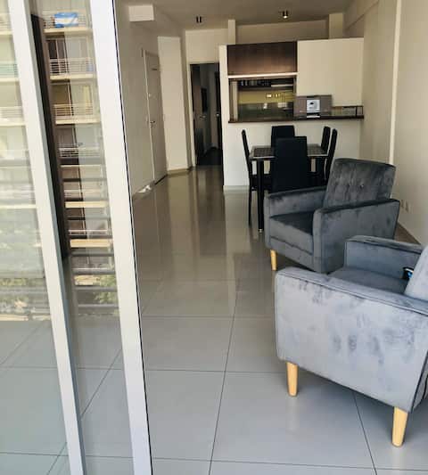 Airbnb con mejor rendimiento: Comfortable and bright apartment en Comuna 15
