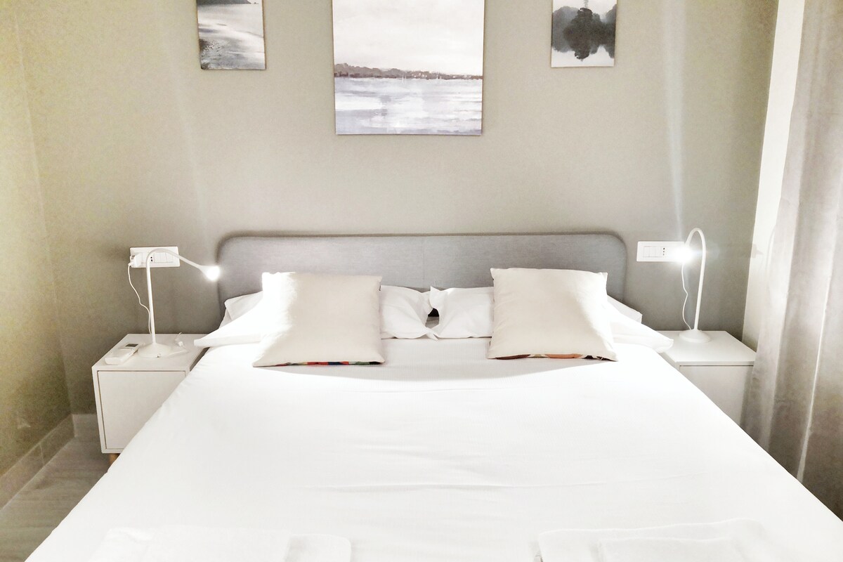 床、床头柜、Bajour