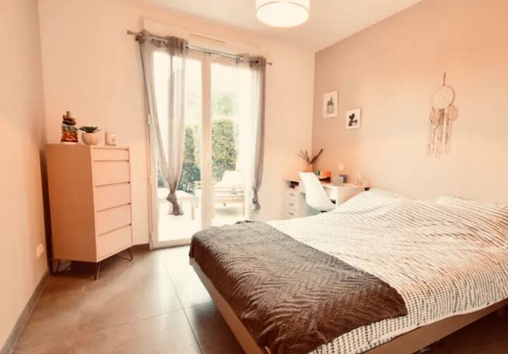 غرفة النوم 2