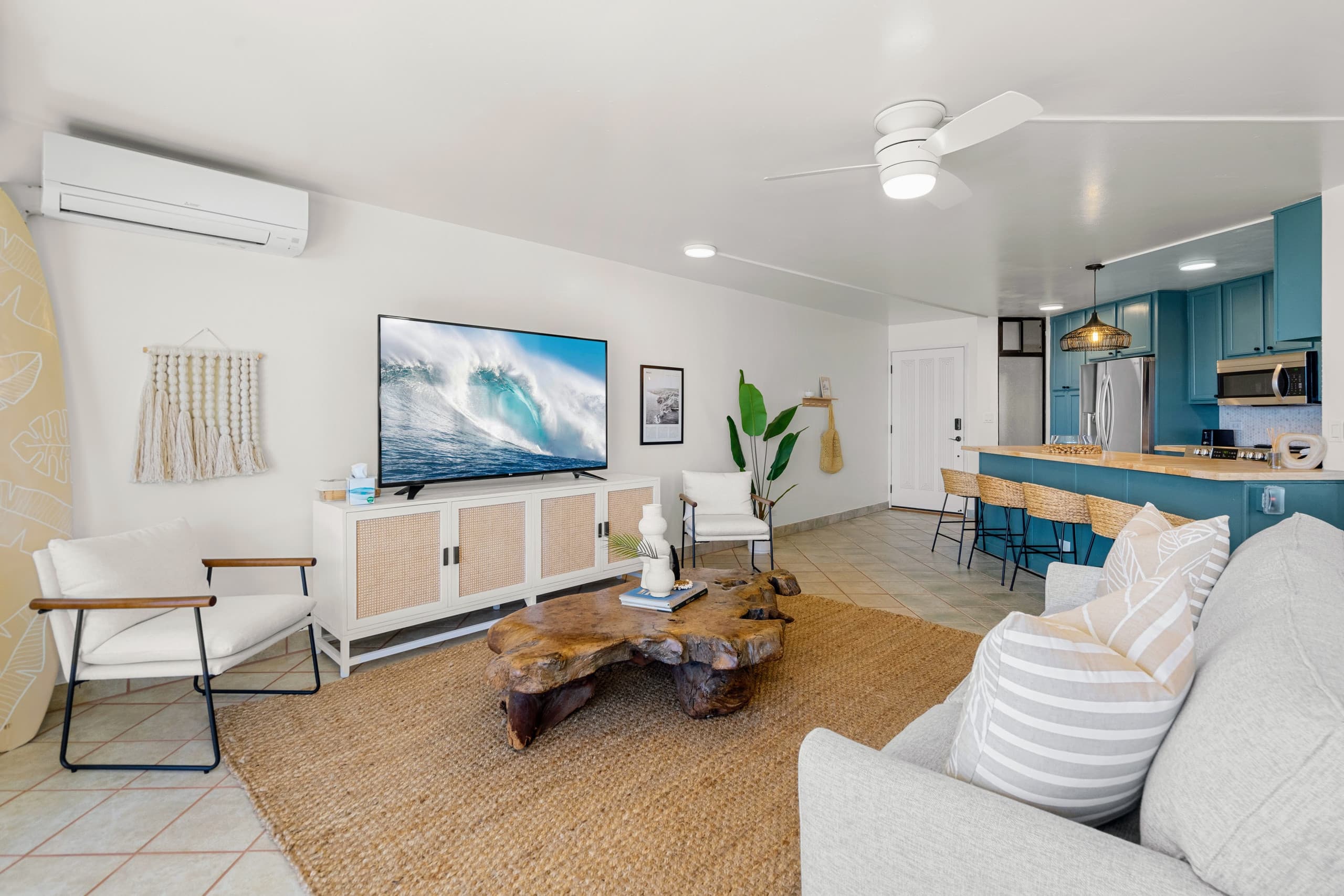 Condo in Wailuku · ★4.98 · 1 bedroom · 2 beds · 1 bath - Image 5