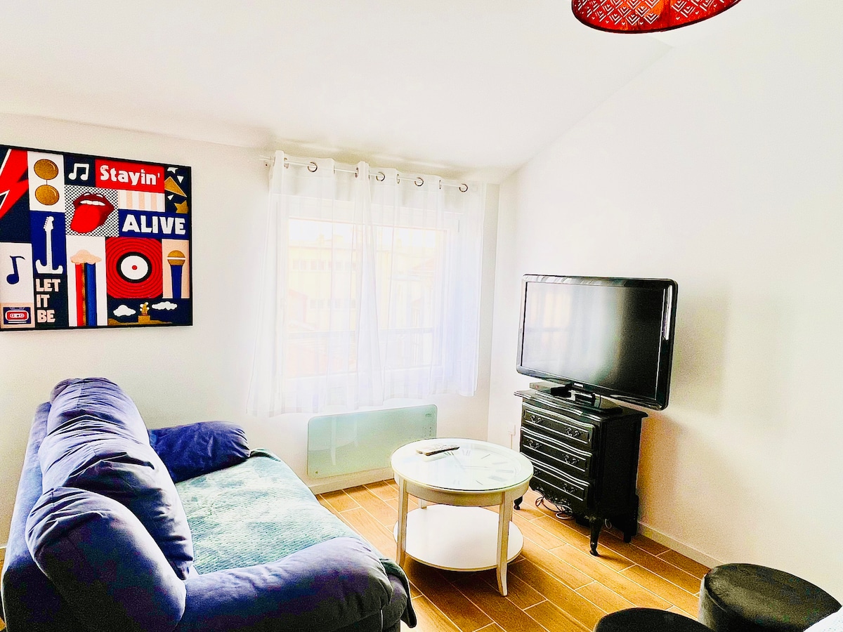 Top Airbnb: Wonderful 2-room apartment in the hypercentre a Châlons En Champagne