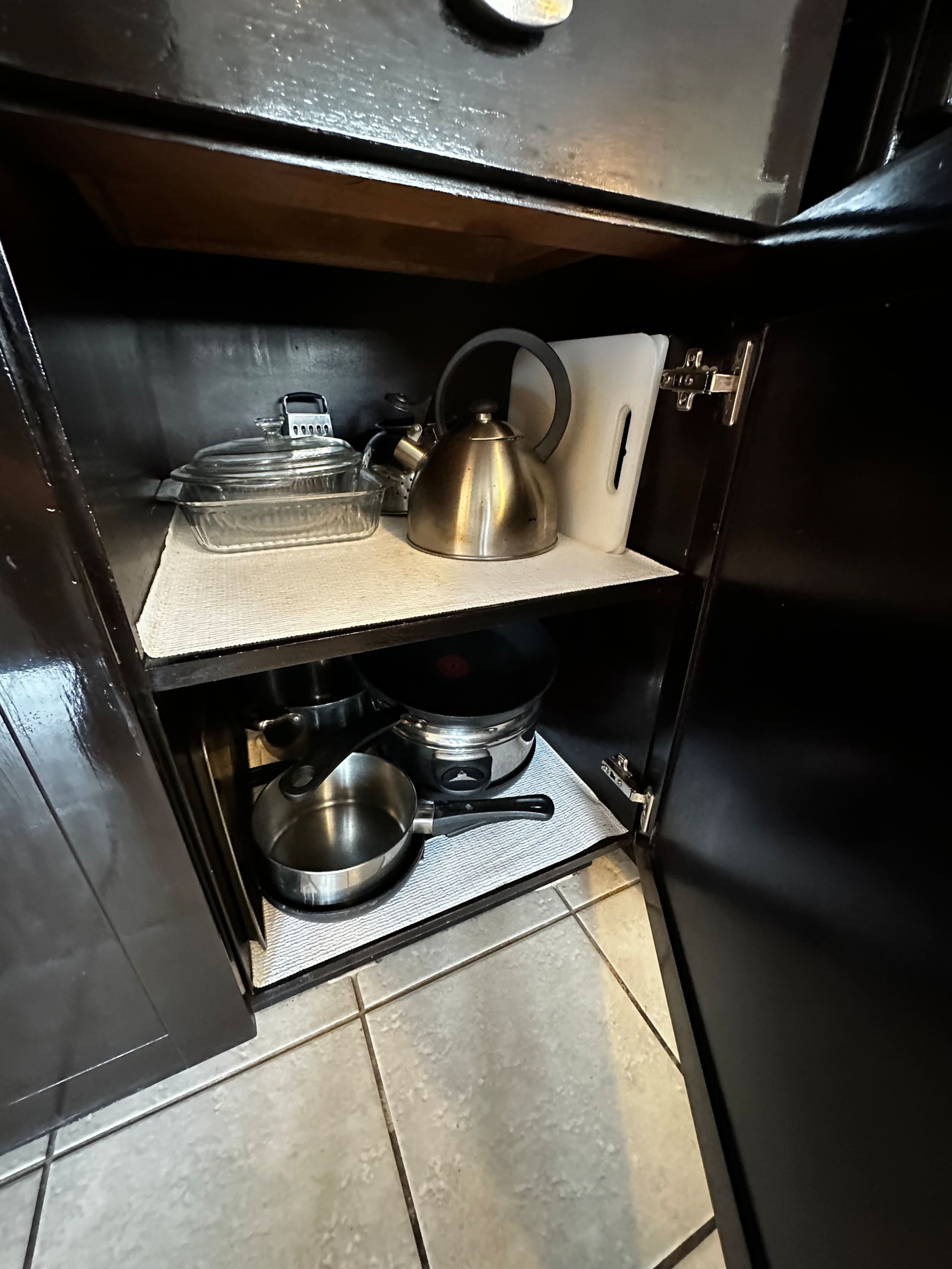Perfect for family or friend group Waikiki Condo! - Image 4