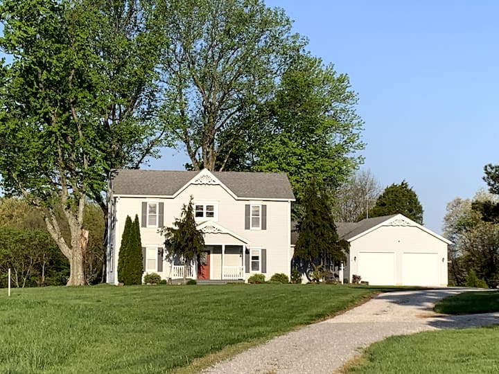 Amazing View Christmas Homestead - Houses for Rent in Dale, Indiana ...