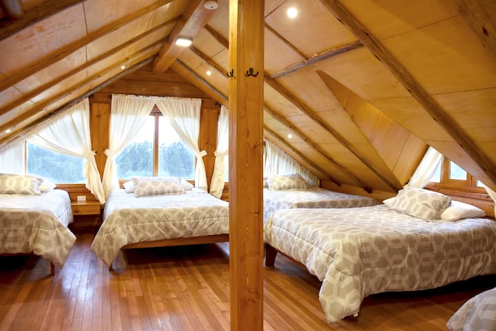 Drvenim dodirom prostorije održavaju dnevnu toplinu kako bi vas noću zagrijale i kako bi vam odmor bio ugodan.