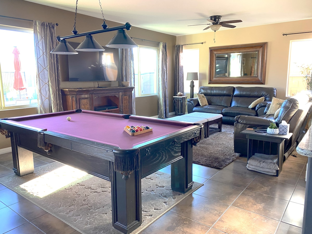 Top Airbnb: Private Heated Pool, Fire-pit, Pool Table, Bar in San Tan Valley