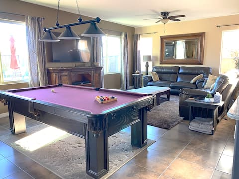 Top Airbnb: Private Pool + FREE Heat, Firepit, Pool Table, Bar in San Tan Valley