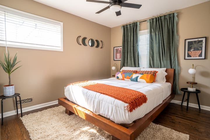 ภาพรวมห้องนอนกลาง 