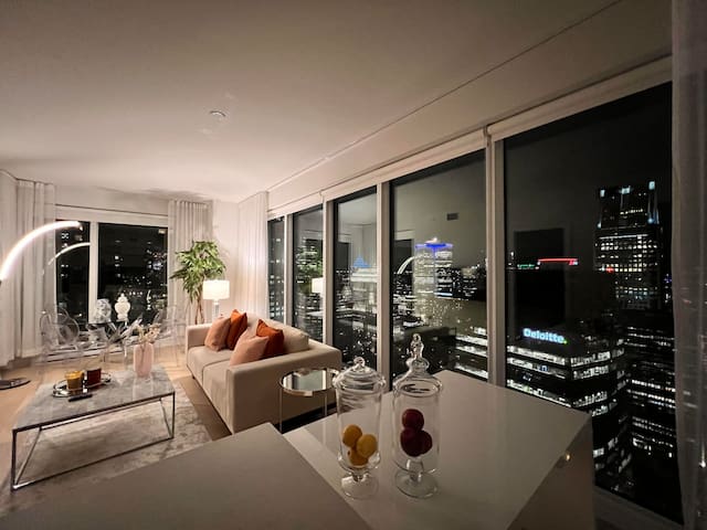 Penthouse 15th floor Pool/Gym/Spa